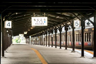 現在も現役で使用されているJR門司港駅の構内