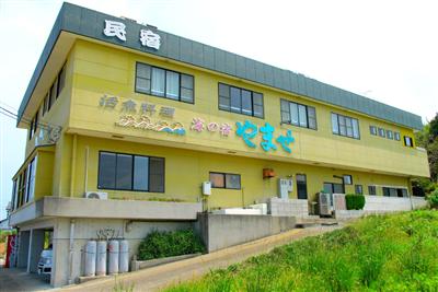 水揚されたばかりの新鮮魚介を味わえる民宿「海の宿 民宿やませ