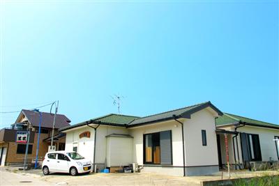 通詞島の高台に建ち、海を見渡せる「民宿 生吉」