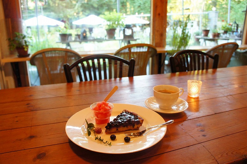 温かい食事においしいデザート、やさしい風景。五感で自然を感じられる オンガーデンカフェ