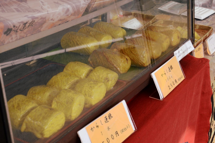 創業50年以上の老舗店「村上カラシレンコン店」 創業50年以上の老舗店「村上カラシレンコン店」