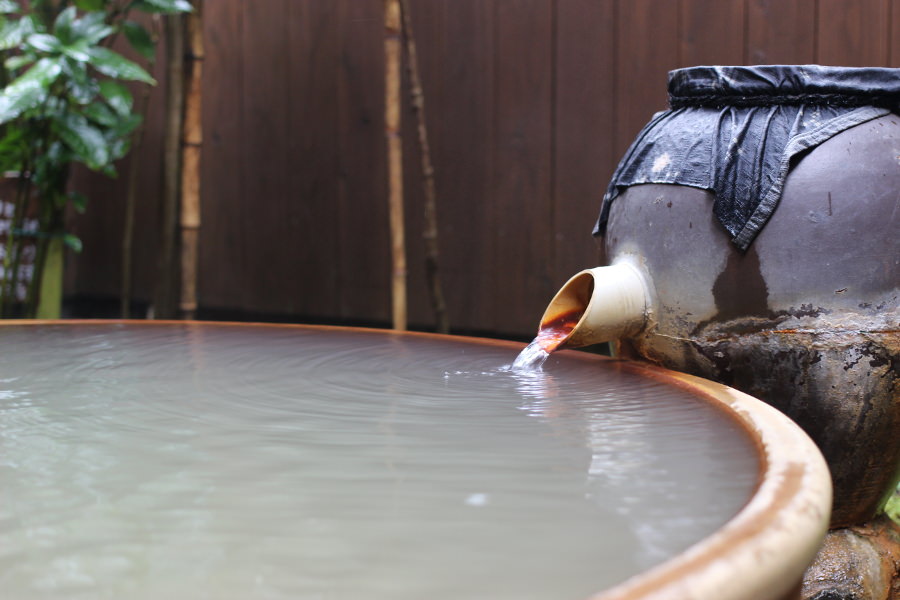 8種類の貸し切り露天風呂がある「野の香」 8種類の貸し切り露天風呂がある「野の香」