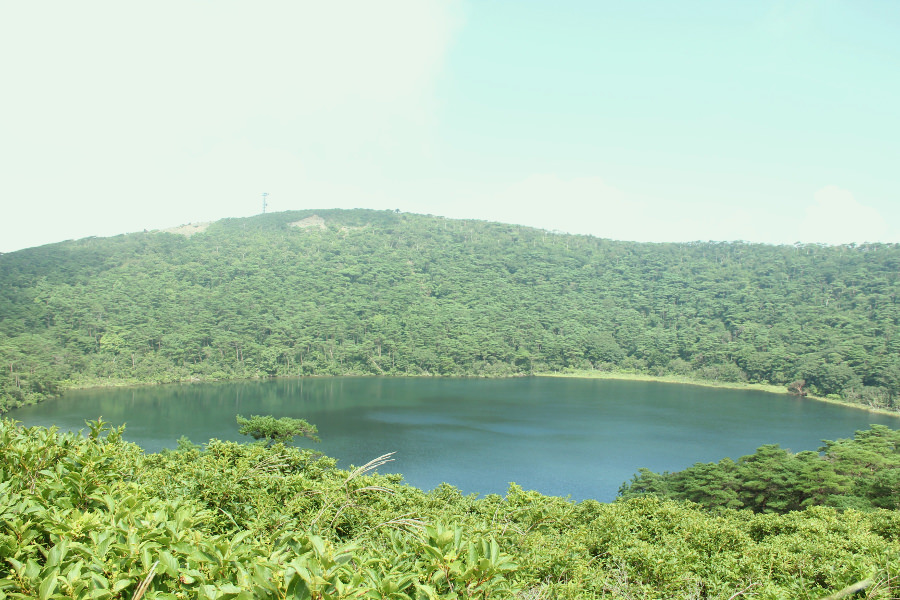 かつては天然のアイススケート場としてにぎわった「白紫池」 かつては天然のアイススケート場としてにぎわった「白紫池」
