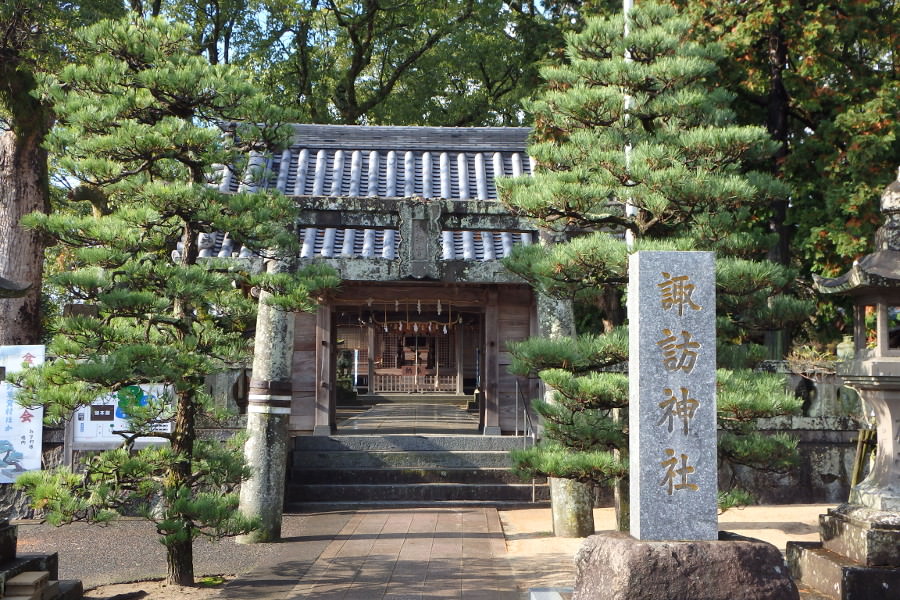 「浜崎まちあるき10Days」開催エリアの中心、諏訪神社 「浜崎まちあるき10Days」開催エリアの中心、諏訪神社