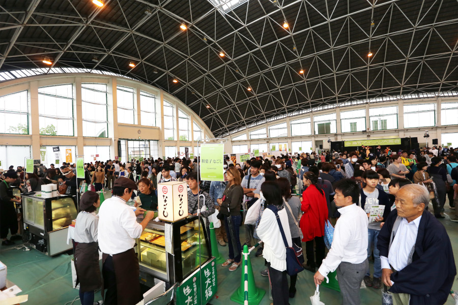 50店舗を超えるスイーツ店が集結します 50店舗を超えるスイーツ店が集結します