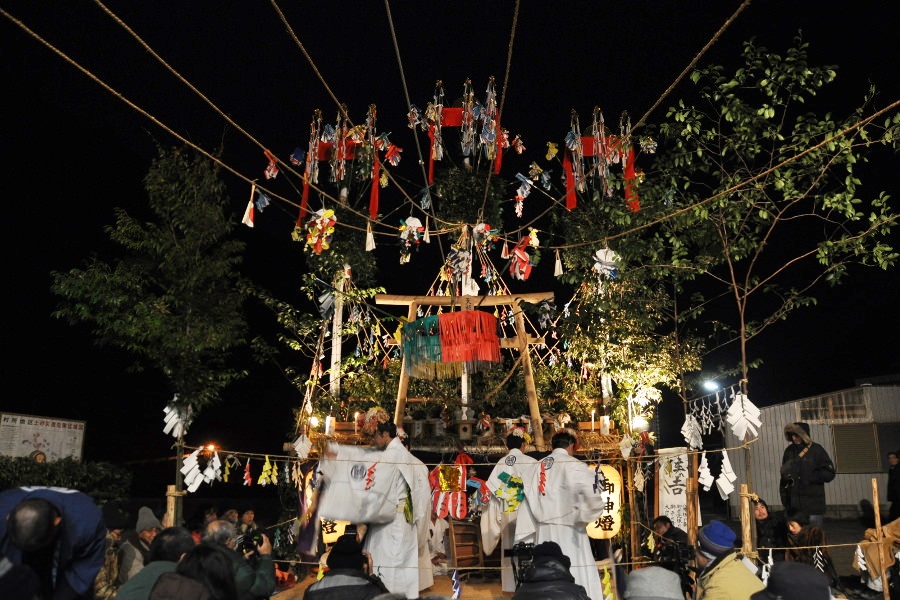 翌早朝まで行われるイベントです