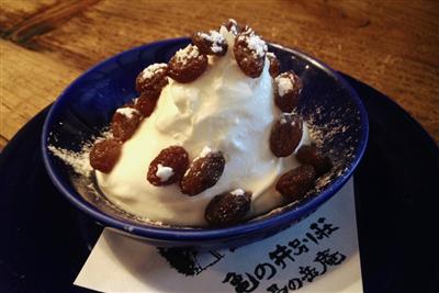冬の由布岳の雪化粧をイメージした人気スイーツ「モン・ユフ」