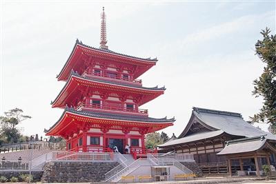 三重大塔がある「最教寺」