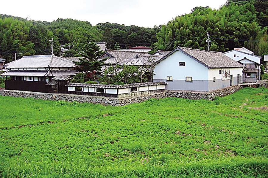 自然と名水の地で酒造りを行う「梅ヶ枝酒造」 自然と名水の地で酒造りを行う「梅ヶ枝酒造」