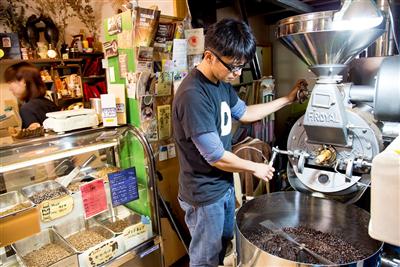 スペシャリティコーヒー豆が自家焙煎で提供される