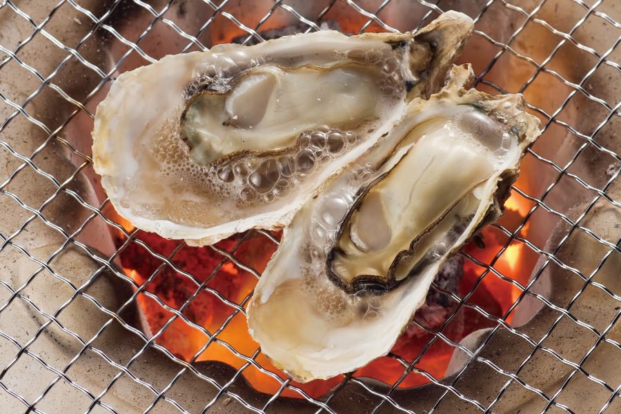 冬の恒例イベント「豊前海一粒かき」のかき焼き祭り 冬の恒例イベント「豊前海一粒かき」のかき焼き祭り