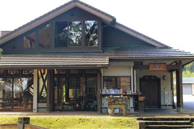 蒲生八幡神社の社務所