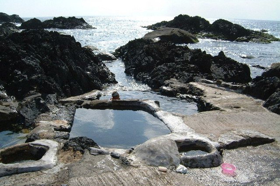 まるで海に浸かっているような「平内海中温泉」 まるで海に浸かっているような「平内海中温泉」