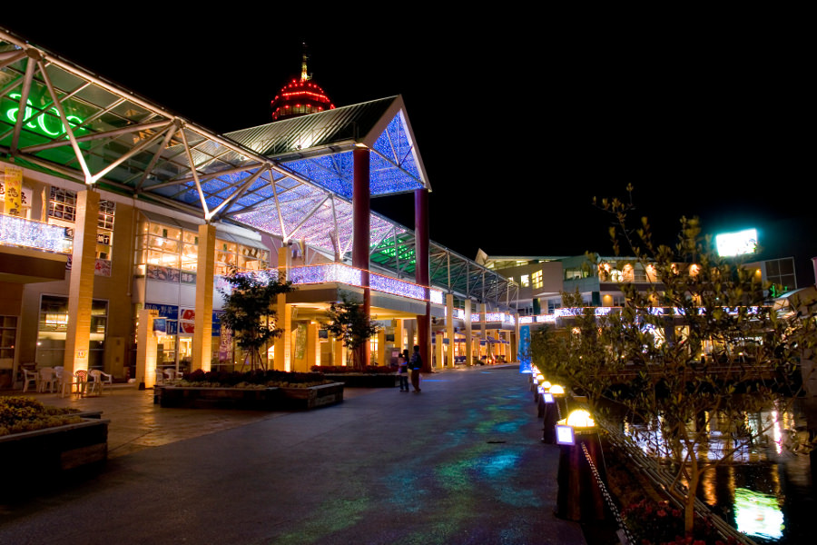 ベイサイドプレイス博多が光に包まれます ベイサイドプレイス博多が光に包まれます