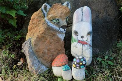 「石ころたちの動物園」で展示される作品