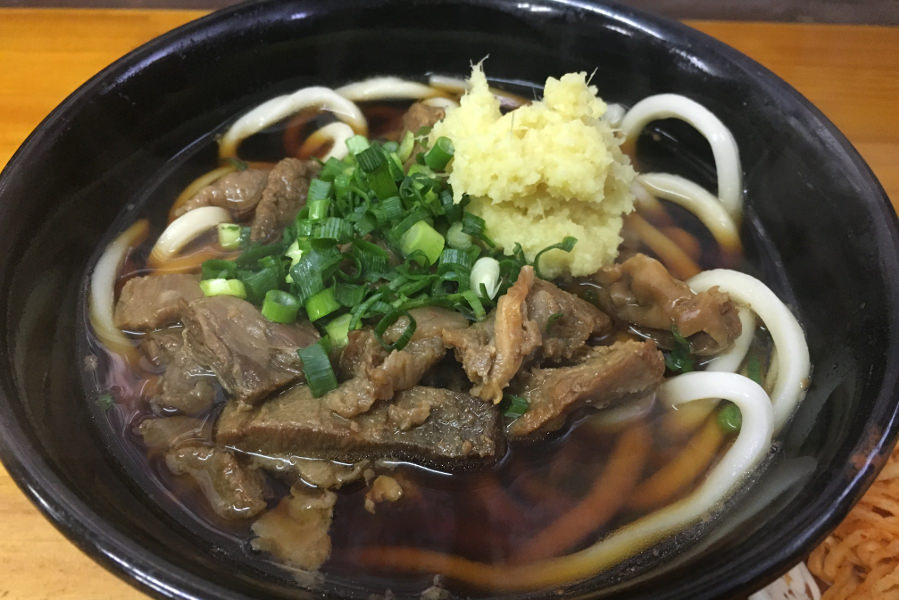 「肉肉小」(肉肉うどん小)でも食べごたえ十分! 「肉肉小」(肉肉うどん小)