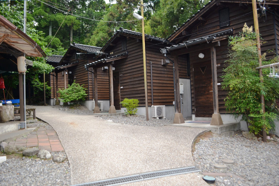 離れ形式の部屋は全6室。家族や友人とゆっくり寛げる 離れ形式の部屋は全6室。家族や友人とゆっくり寛げる