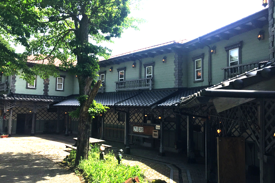 建物も雰囲気があって印象的です