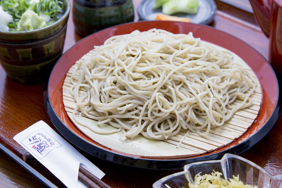 こだわり抜いたそば粉を使用した香り高い蕎麦を堪能!