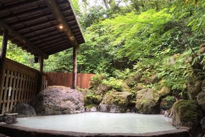 変化する湯色も多くの温泉ファンに愛される理由です