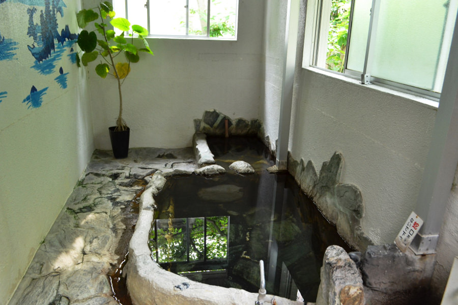 浜脇温泉エリアにある知る人ぞ知る茶房&名物温泉 浜脇温泉エリアにある知る人ぞ知る茶房&名物温泉