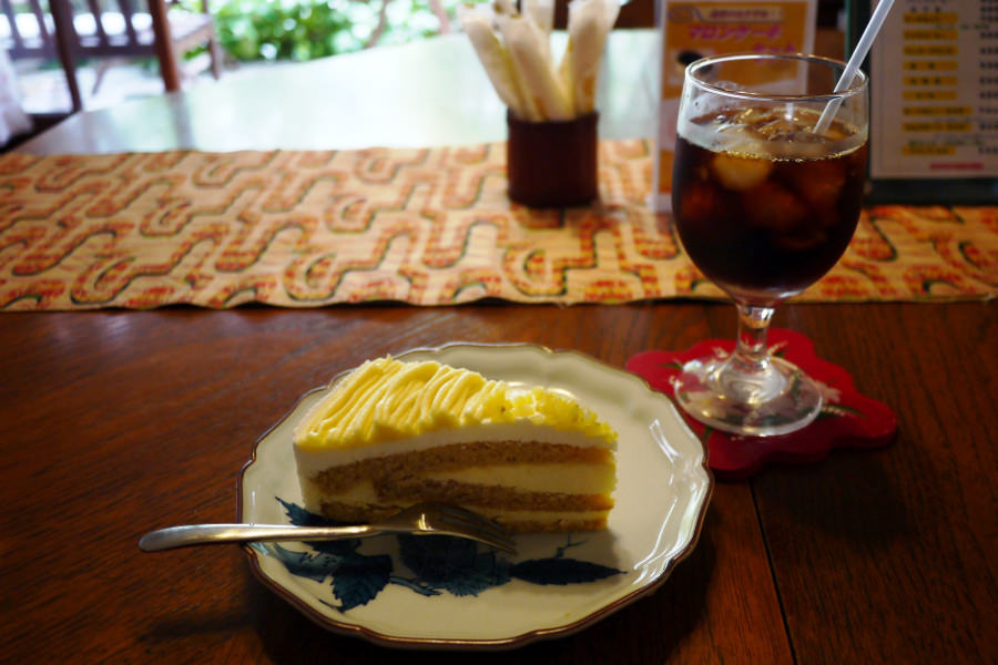 茶房で人気の「マロンケーキセット」