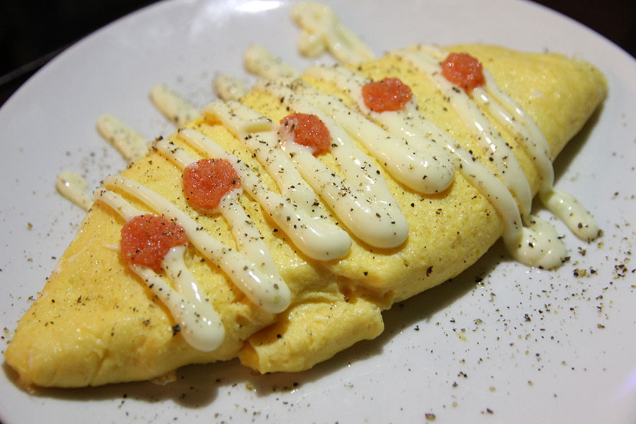 バターをたっぷり入れたふわっふわの「明太オムレツ」 バターをたっぷり入れたふわっふわの「明太オムレツ」