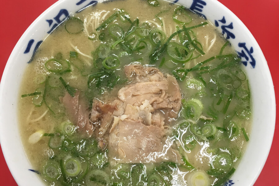 豚骨100パーセントのあっさりとした味わいの「ラーメン」 豚骨100パーセントのあっさりとした味わいの「ラーメン」