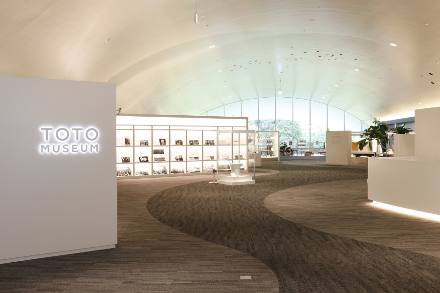 歴史的価値を認められた遺産展示。TOTOを支えてきた食器など歴史を紹介 歴史的価値を認められた遺産展示。TOTOを支えてきた食器など