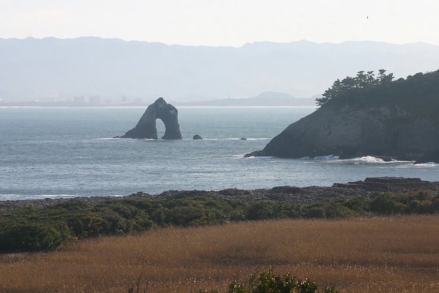 絶景のビューポイント。「鼻栗瀬」(めがね岩)が望めます 絶景のビューポイント。「鼻栗瀬」(めがね岩)が望めます