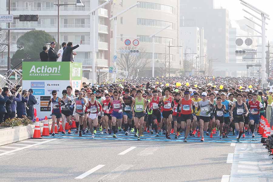 全国から1万人を超えるランナーが集まります 全国から1万人を超えるランナーが集まります