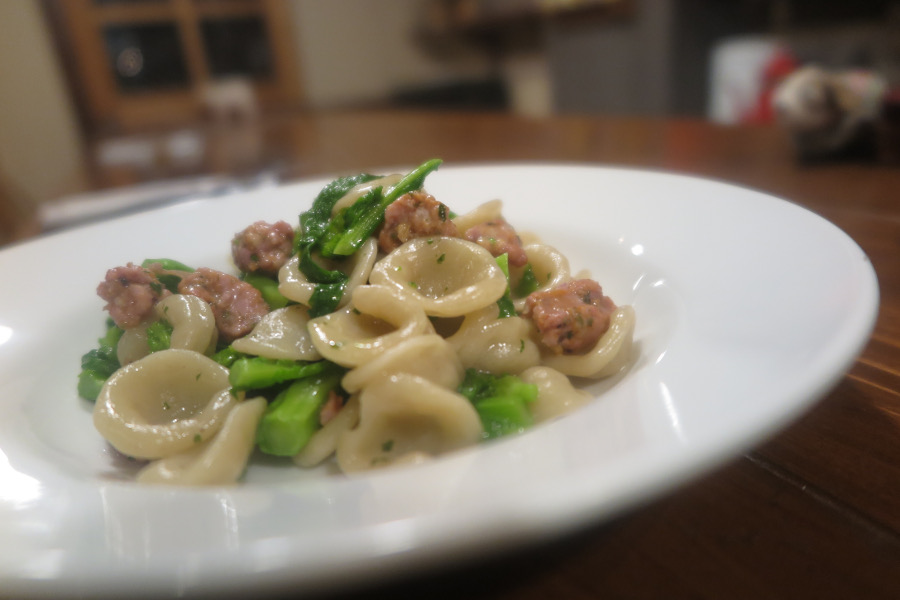 料理の一例。指宿の菜の花を使った自家製サルシッチャのオレキエッテ 料理の一例。指宿の菜の花を使った自家製サルシッチャのオレキエ