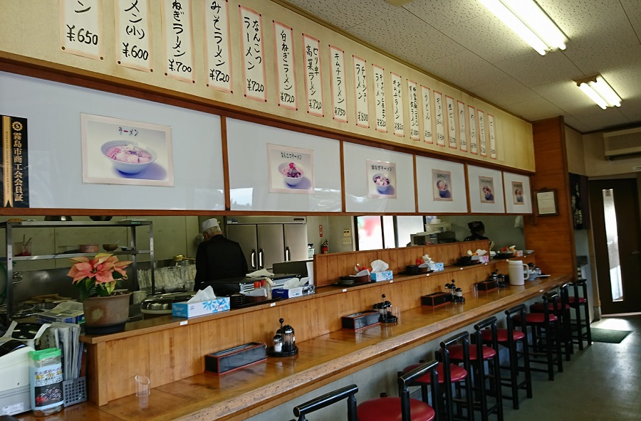 辛いのが好みの方はキムチや高菜などピリ辛メニューをどうぞ