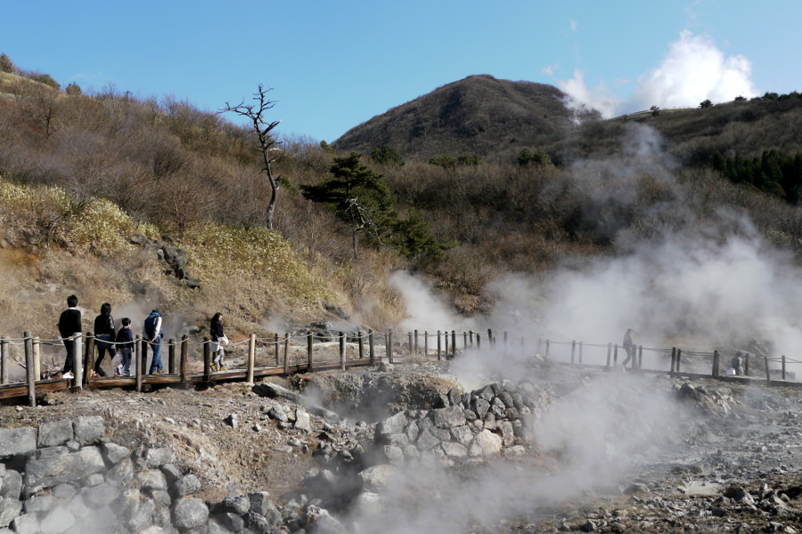 発電所周辺には小松地獄があります