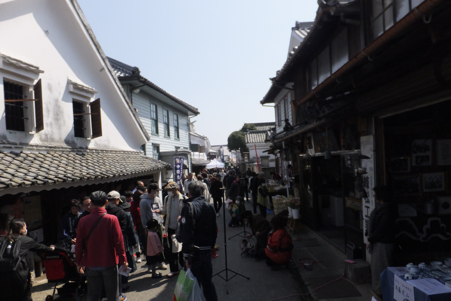 例年、多くの観光客でにぎわいます