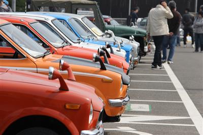 昭和の名車や旧車を披露する「昭和の町レトロカー大集合」