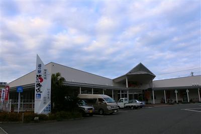 対岸の大隅半島や屋久島、種子島のフェリー発着港となっている「