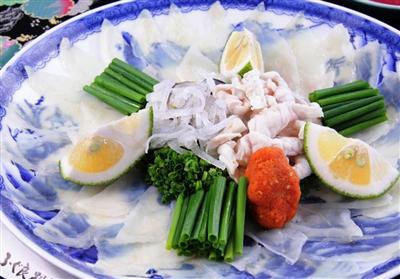 「臼杵直送！とらふぐ」は身がぷりぷりでコラーゲンも豊富