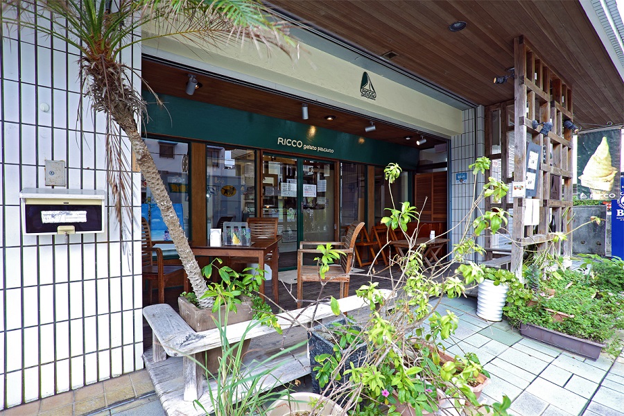 リッコジェラートの外観