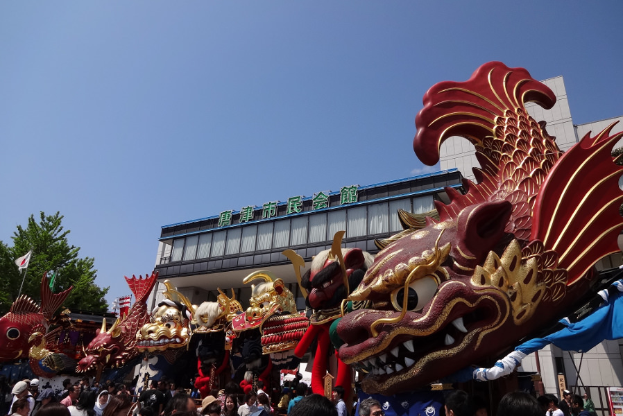 迫力ある豪華な曳山(ヤマ) 迫力ある豪華な曳山(ヤマ)