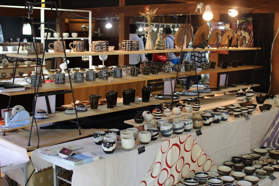 九州各地から陶芸家が集まり作品を展示する「九州窯元行列in串間」 九州各地から陶芸家が集まり作品を展示する「九州窯元行列」