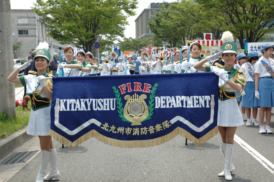 参加者が趣向を凝らしたパレードを楽しめます 参加者が趣向を凝らしたパレードを楽しめます