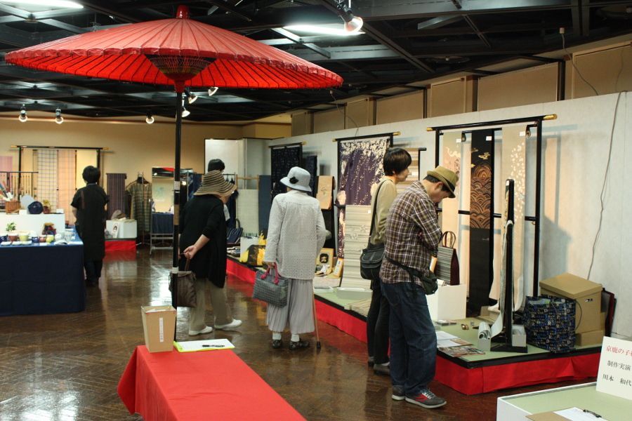 会場では、女性ならではの感性で生み出された作品に出会えます 会場では、女性ならではの感性で生み出された作品に出会えます