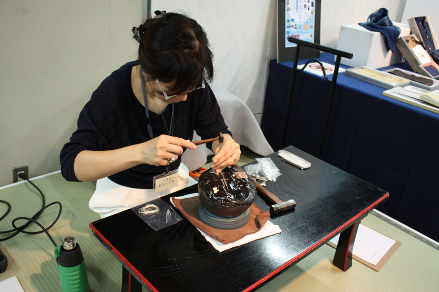 女性伝統工芸士・作家が出展する「女性伝統工芸士展」