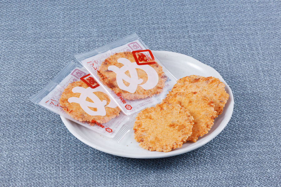 「めんべい プレーン」。魚介と明太子のうまみがギュギュッ! 「めんべい プレーン」。魚介と明太子のうまみがギュギュッ!