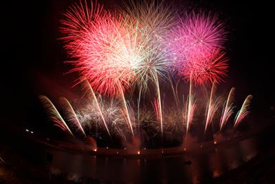 花火の産地みやま市。新作花火の披露も見逃せません