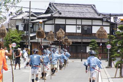 城下町を町衆が練り歩く「杵築天神祭り」の御神幸