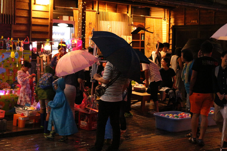 ゆのはま屋台村も毎年大盛況です ゆのはま屋台村も毎年大盛況です