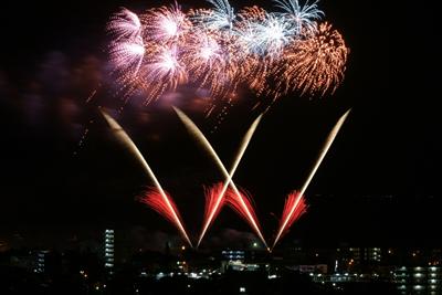 亀川地区独自の祭りとして親しまれる「亀川夏まつり」