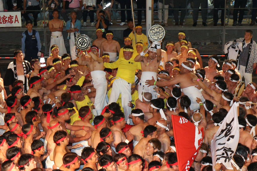 400年以上前から続いている伝統行事です 400年以上前から続いている伝統行事です